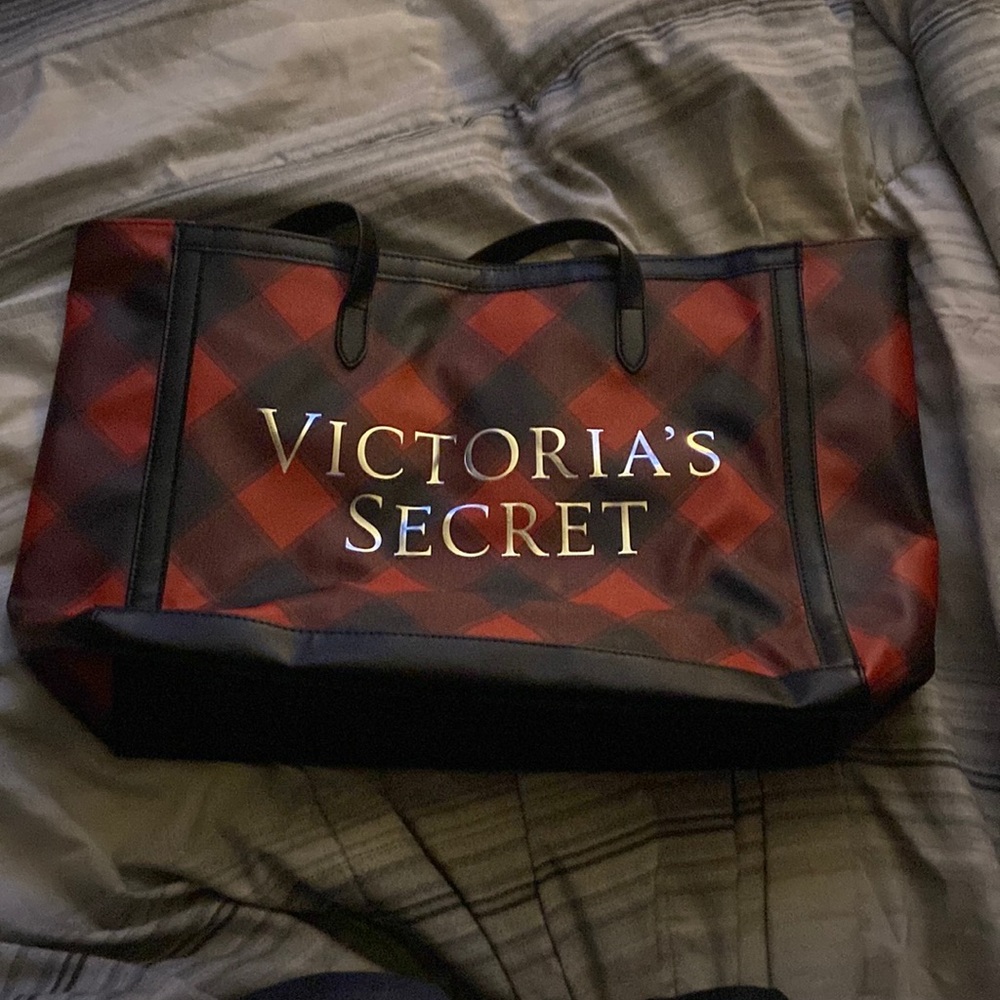 Victoria’s Secret tote bag